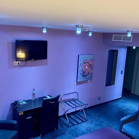 欧莱雅阿美杜贝丹酒店 蒂米斯特尔 外观 照片